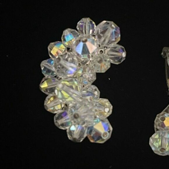 Vintage Laguna clip on earrings AB crystals crescent shape. Marked. Measures: ap - Picture 2 of 4